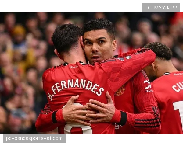 曼联更衣室矛盾再度曝光：问题发酵影响球队稳定性，赛季走势面临考验