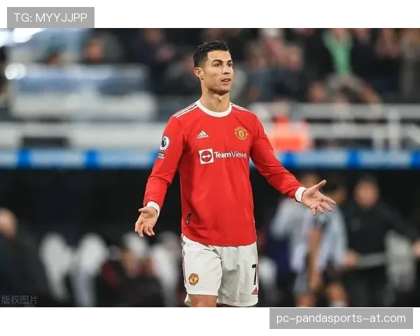 C罗回归曼联的战术体系大变动——是巨星依赖还是团队崛起的起点？