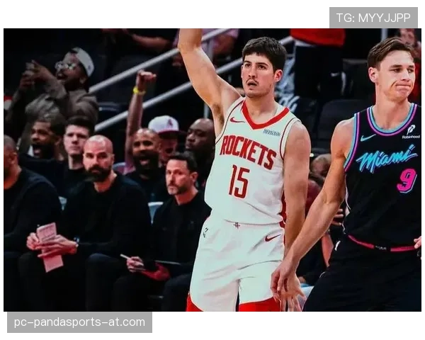 克里斯·保罗挡拆创造得分机会明显提升球队进攻节奏