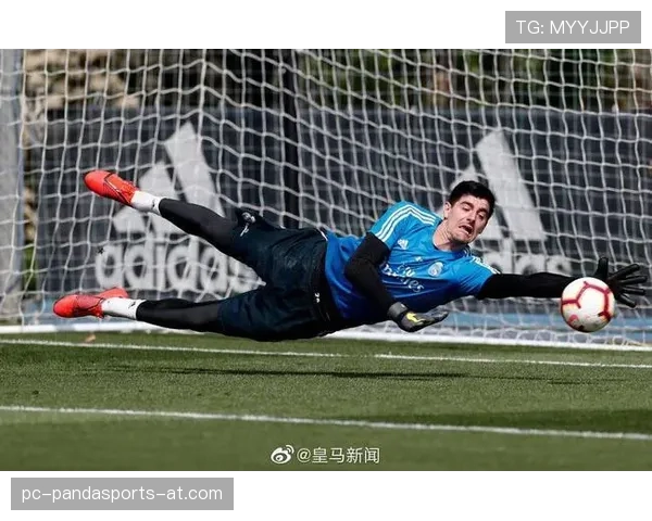 接管后防出球本赛季库尔图瓦较上季转型