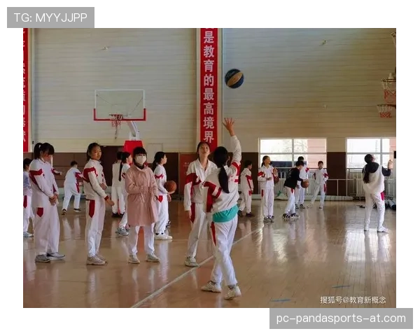 篮球比赛中运球规则的详细解析与要点